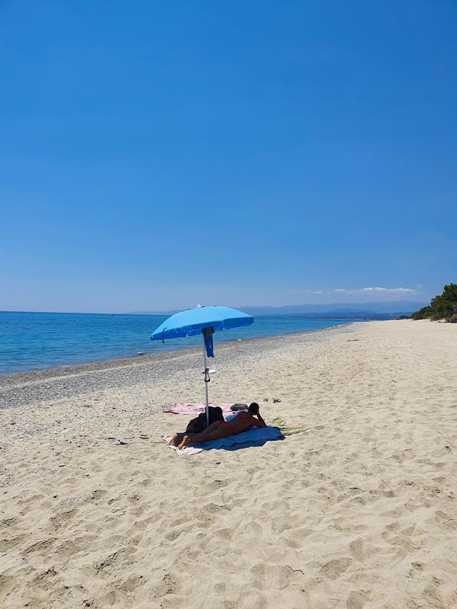 spiaggia roccella ionica calabria