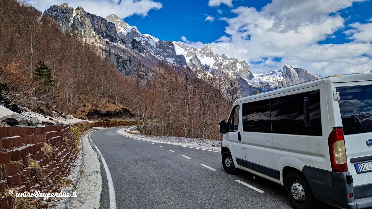 strada per theth albania