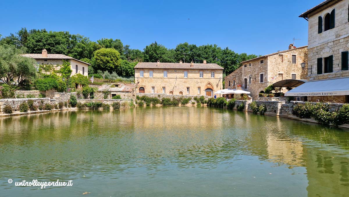 piazza delle sorgenti bagno vignoni