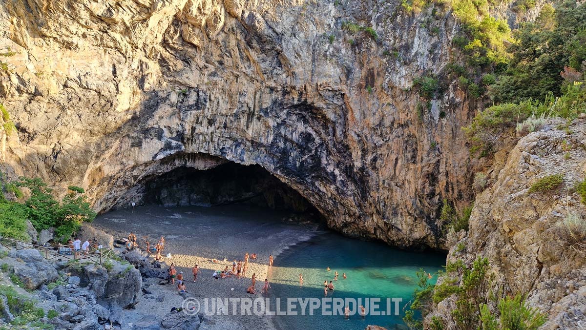 spiaggia arcomagno calabria