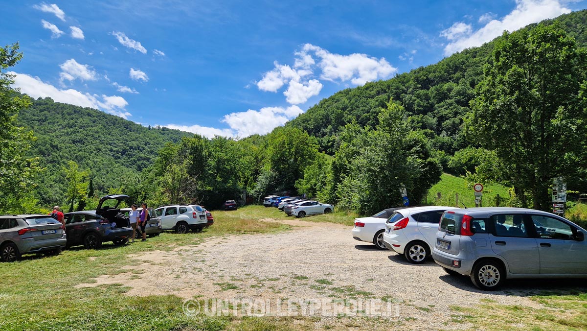 cascate del bucamante dove parcheggiare