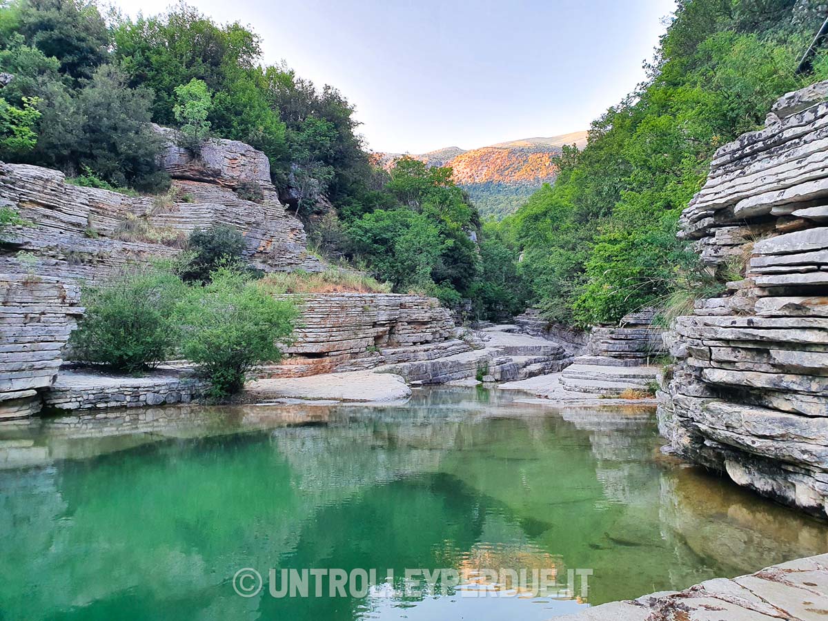 piscine naturali di papigo grecia