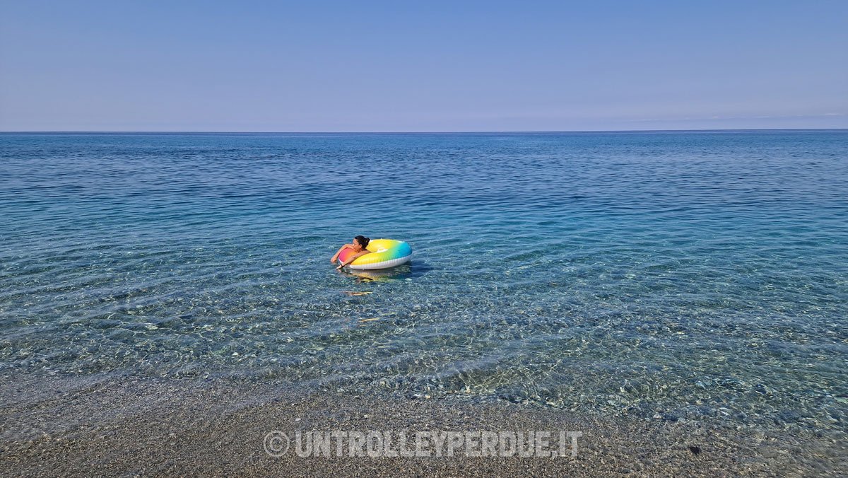 spiaggia di fiumefreddo bruzio