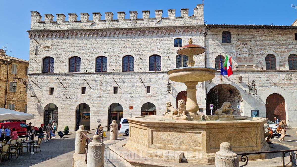 palazzo dei priori assisi
