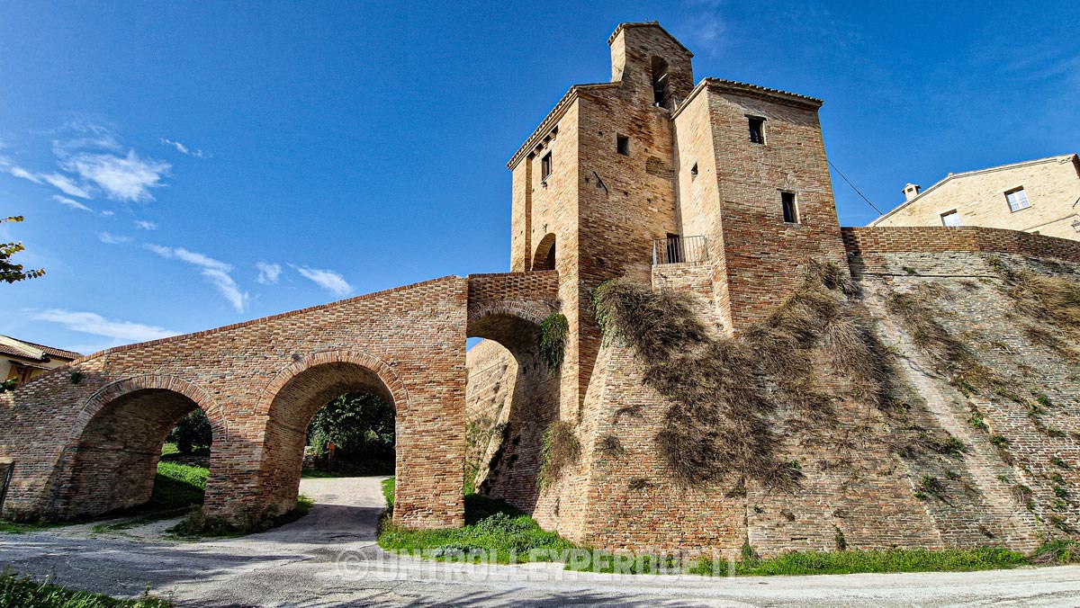 castello di loretello