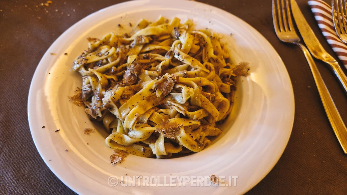 tagliatelle al tartufo umbria