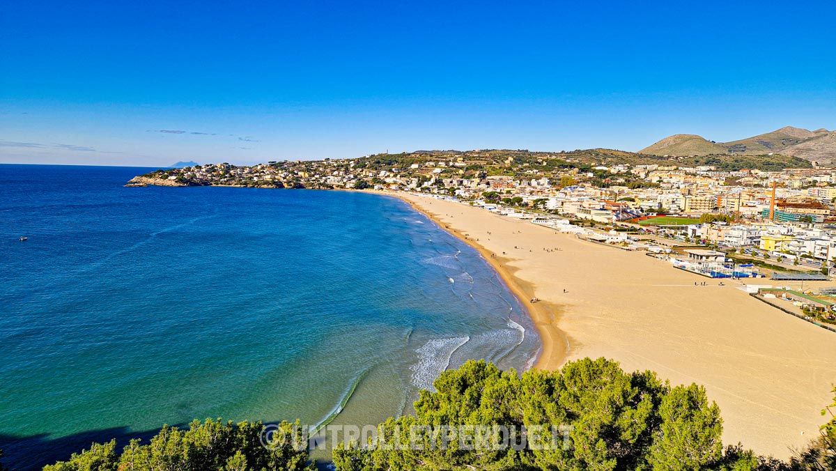 spiaggia di serapo gaeta