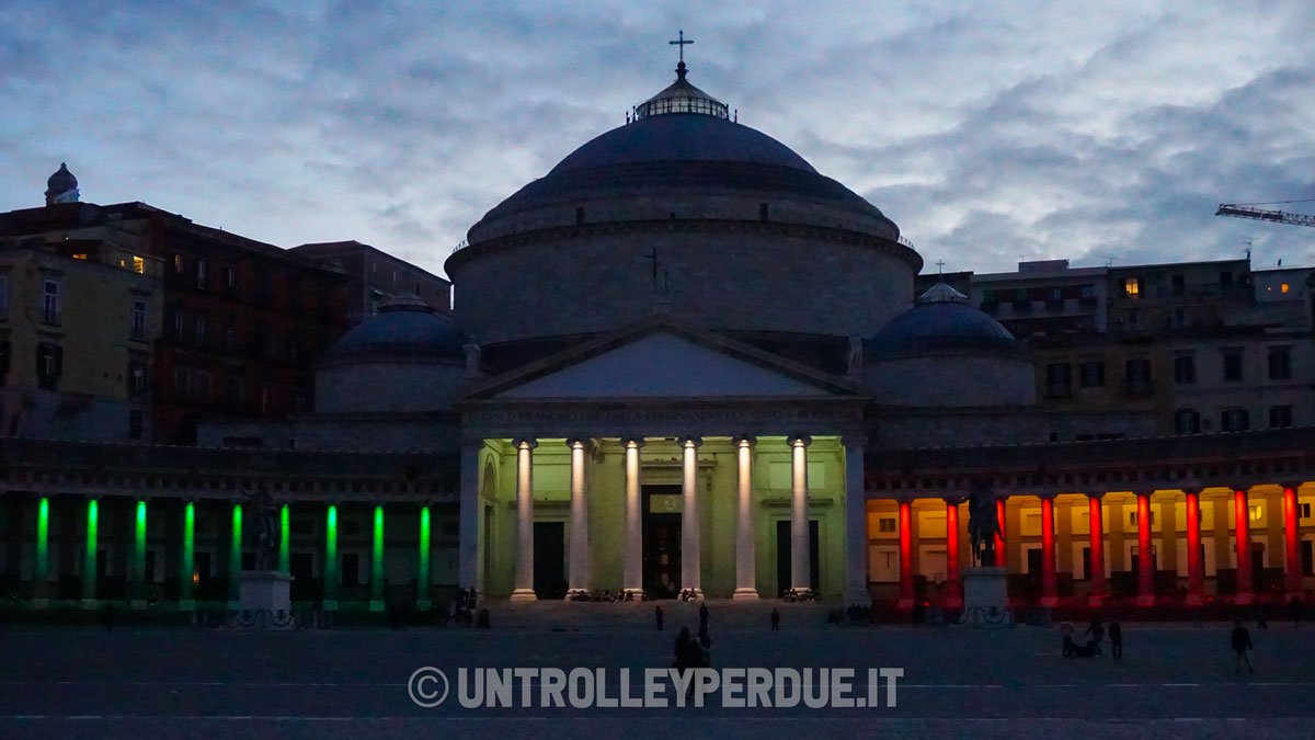 piazza del plebiscito napoli