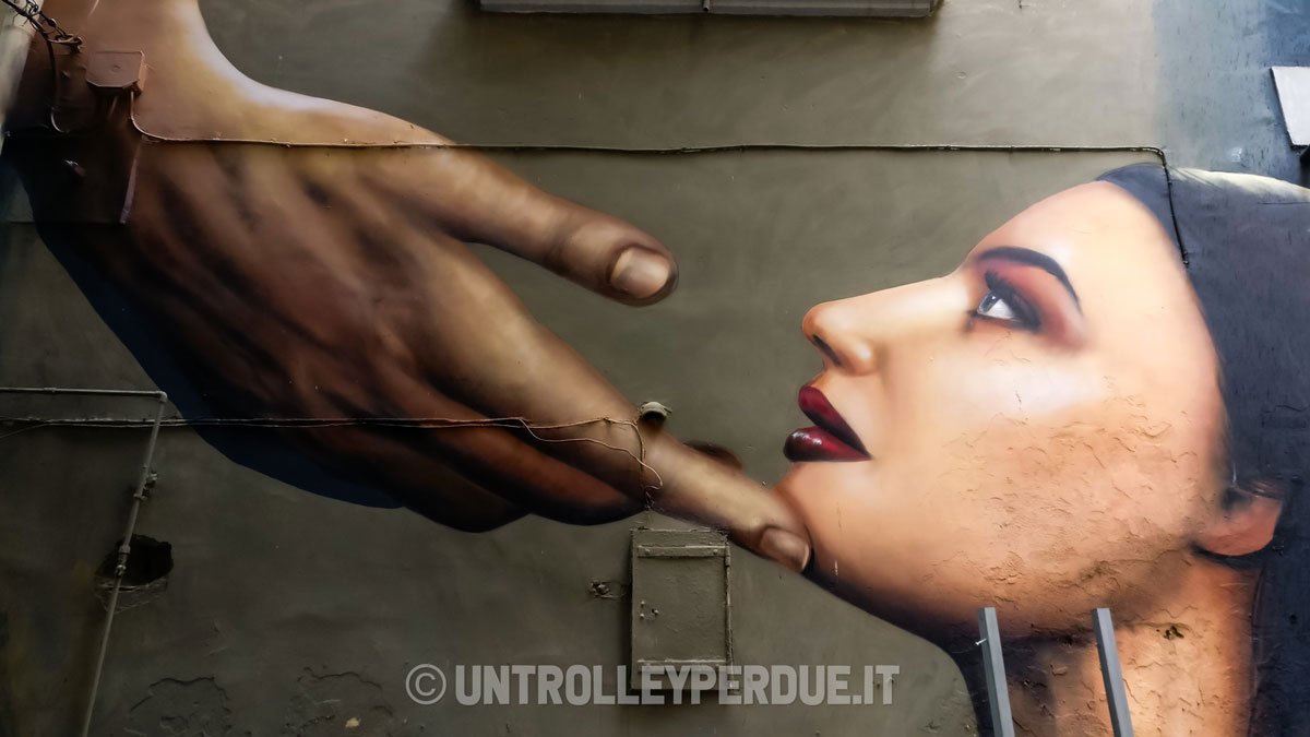 murale via vergini napoli