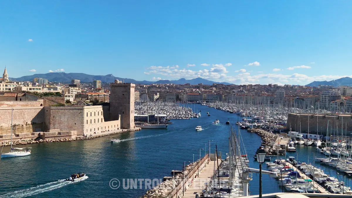 veduta porto vecchio di marsiglia