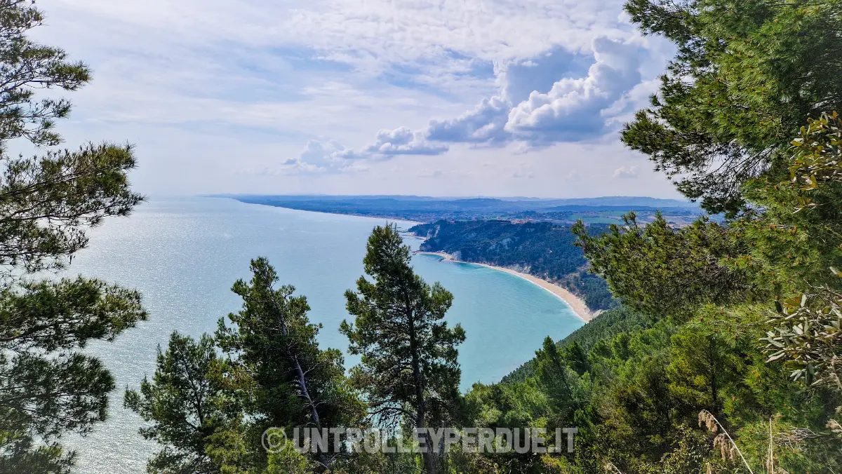 panorama su sirolo e numana