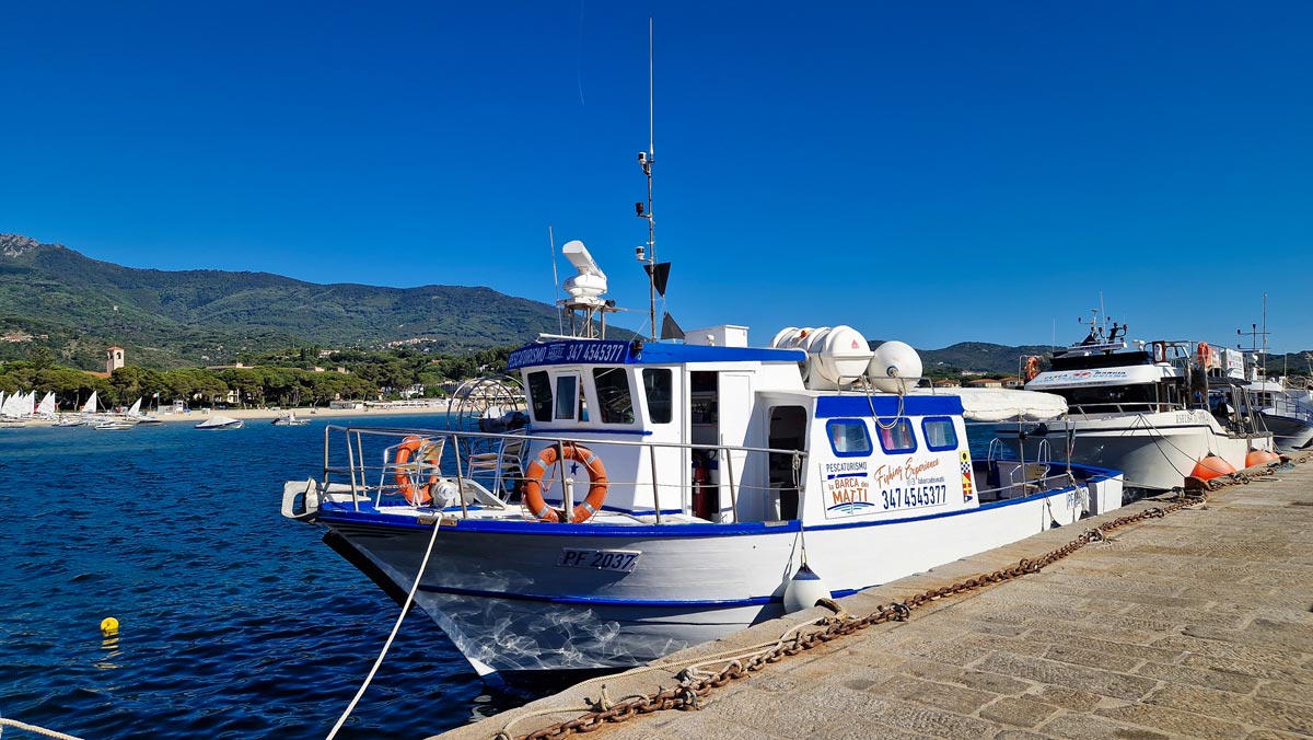 barca dei matti isola d'elba