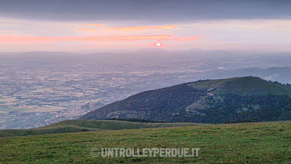 tramonto dal monte subasio